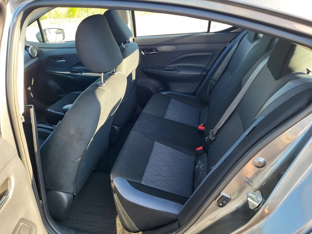 Used 2025 Nissan Versa SV w/ Trunk Package FWD image 10