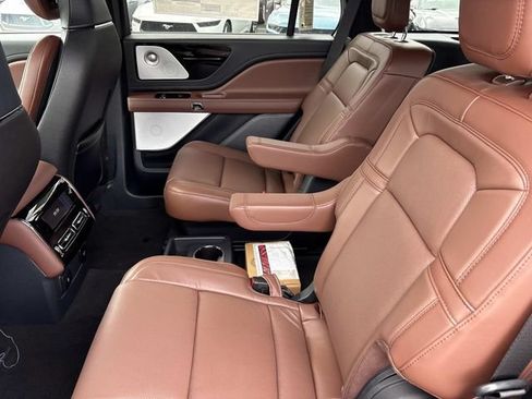 New 2026 Lincoln Aviator Reserve AWD/4WD image 18