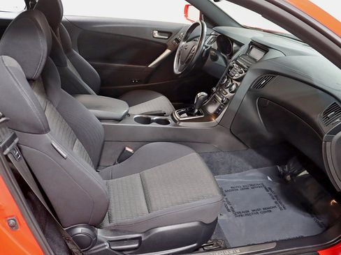 Used 2015 Hyundai Genesis 3.8 image 23