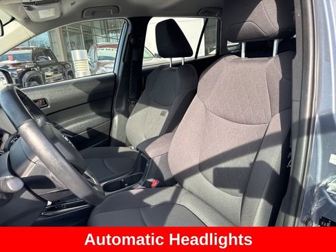 Certified 2023 Toyota Corolla Cross LE image 14