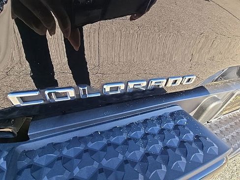Used 2023 Chevrolet Colorado Z71 image 44