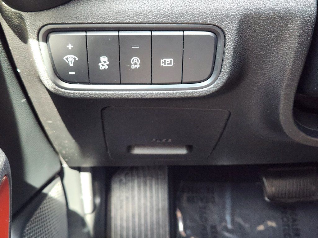 Certified 2024 Kia Soul GT-Line FWD image 27