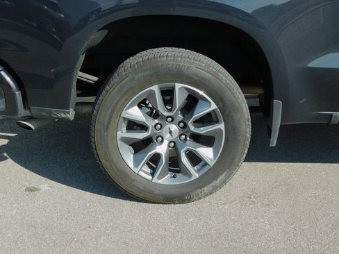 Used 2024 Chevrolet Silverado 1500 RST w/ All Star Edition Plus image 11