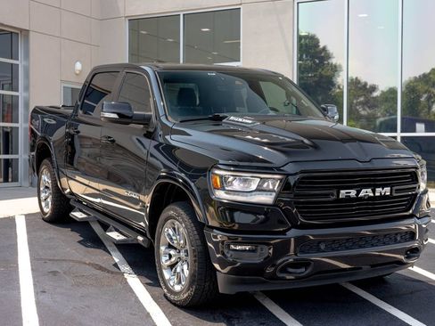 Used 2019 RAM 1500 Laramie AWD/4WD image 7