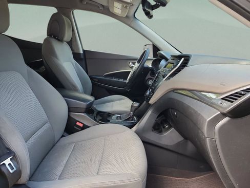 Used 2014 Hyundai Santa Fe Sport image 19