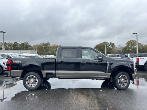 New 2026 Ford F250 King Ranch w/ FX4 Off-Road Package image 6