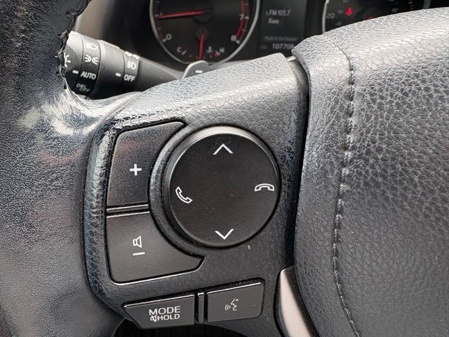 Used 2018 Toyota RAV4 SE w/ All Weather Liner Package AWD/4WD image 23