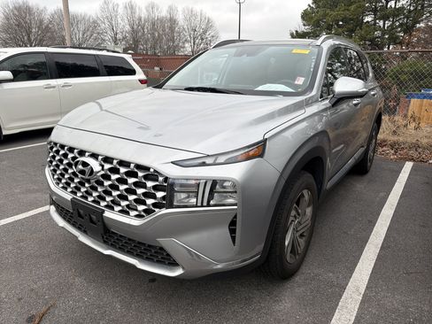 Used 2023 Hyundai Santa Fe SEL w/ Premium Package image 2