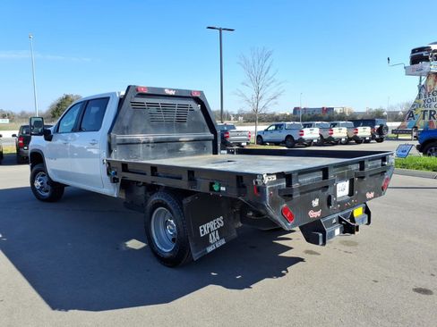 Used 2024 Chevrolet Silverado 3500 LT w/ Convenience Package image 5