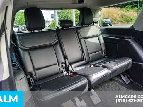 Used 2025 Ford Expedition Platinum AWD/4WD image 22