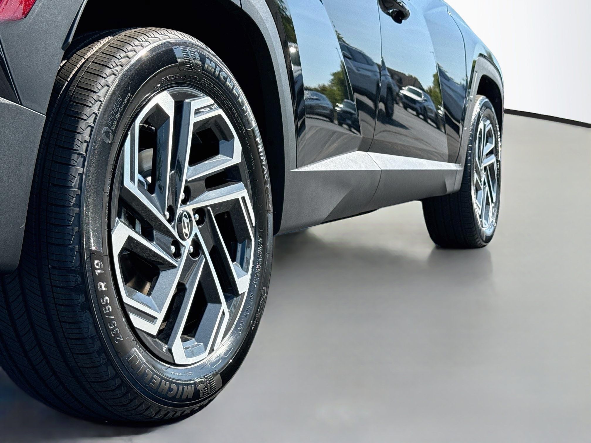 New 2026 Hyundai Tucson Limited AWD/4WD image 16