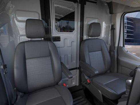 New 2026 Ford Transit 250 148 Medium Roof w/ Load Area Protection Package RWD image 10
