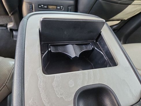 Used 2019 INFINITI QX80 Limited AWD/4WD image 13