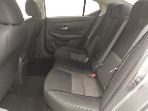 Used 2021 Nissan Sentra SV FWD image 18