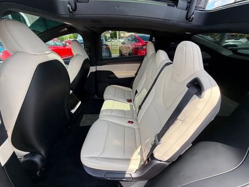 Used 2023 Tesla Model X AWD/4WD image 22