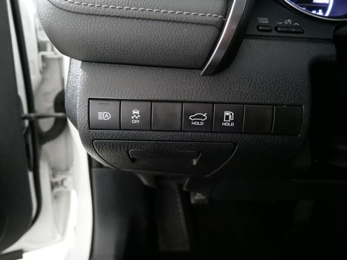 Used 2019 Toyota Camry SE image 26