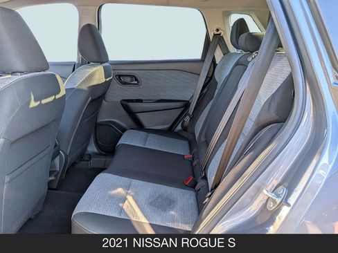 Used 2021 Nissan Rogue S AWD/4WD image 16