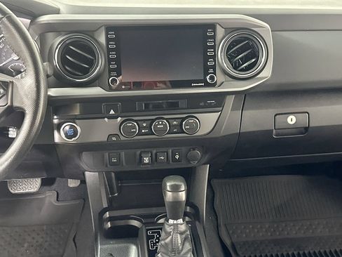Used 2021 Toyota Tacoma TRD Sport RWD image 18