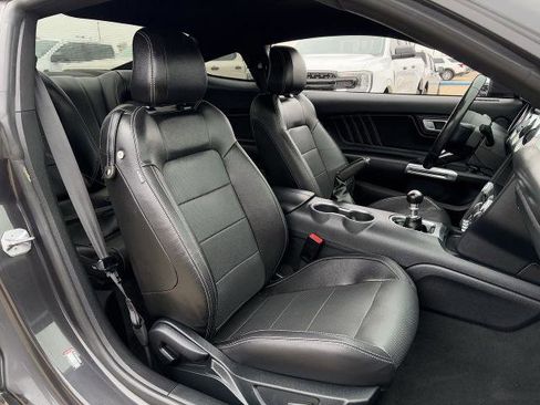 Certified 2022 Ford Mustang GT Premium image 32