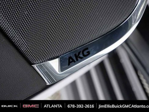 Used 2025 Cadillac Escalade ESV Sport Platinum image 8