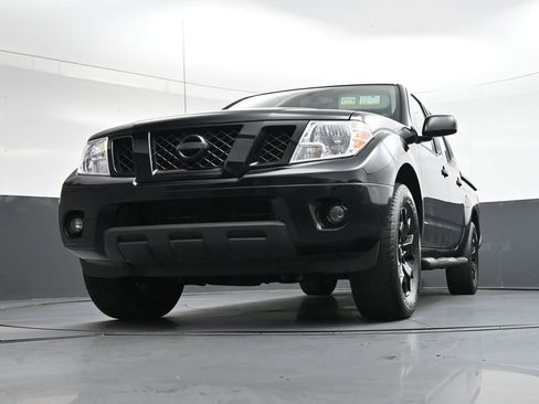 Used 2019 Nissan Frontier SV w/ Value Truck Package image 41