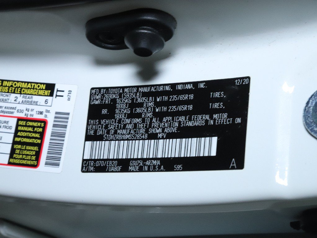 Used 2021 Toyota Highlander XLE AWD/4WD image 22