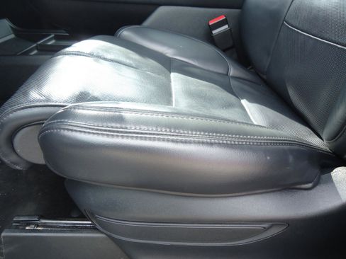 Used 2023 Lincoln Navigator Reserve image 30