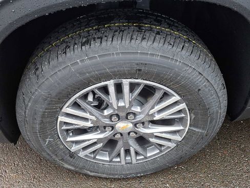 New 2026 Chevrolet Traverse LT FWD image 4