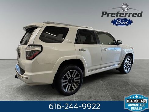 Used 2017 Toyota 4Runner Limited w/ Four Season Floor Mat Package AWD/4WD image 17