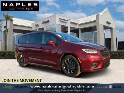 Used 2021 Chrysler Pacifica Touring-L w/ Premium & Safety Sphere Group