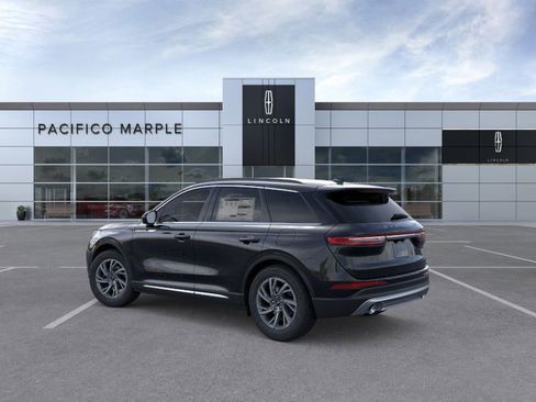 New 2026 Lincoln Corsair Premiere image 4