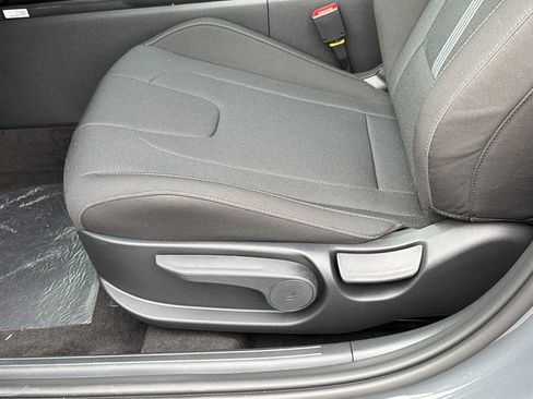 New 2026 Hyundai Elantra SE image 10
