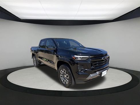 Used 2024 Chevrolet Colorado Z71 w/ Z71 Convenience Package 2 AWD/4WD image 7