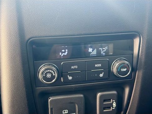 Used 2018 Buick Enclave Premium w/ Trailering Package FWD image 21