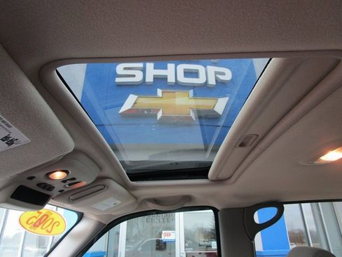 Used 2005 Chevrolet Avalanche Z66 w/ Sun And Sound Package image 19