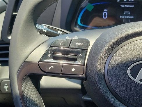 New 2025 Hyundai Elantra Sport image 4