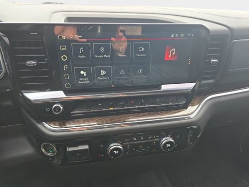 Used 2024 GMC Sierra 1500 Elevation w/ LPO, Elevation Black Package AWD/4WD image 14