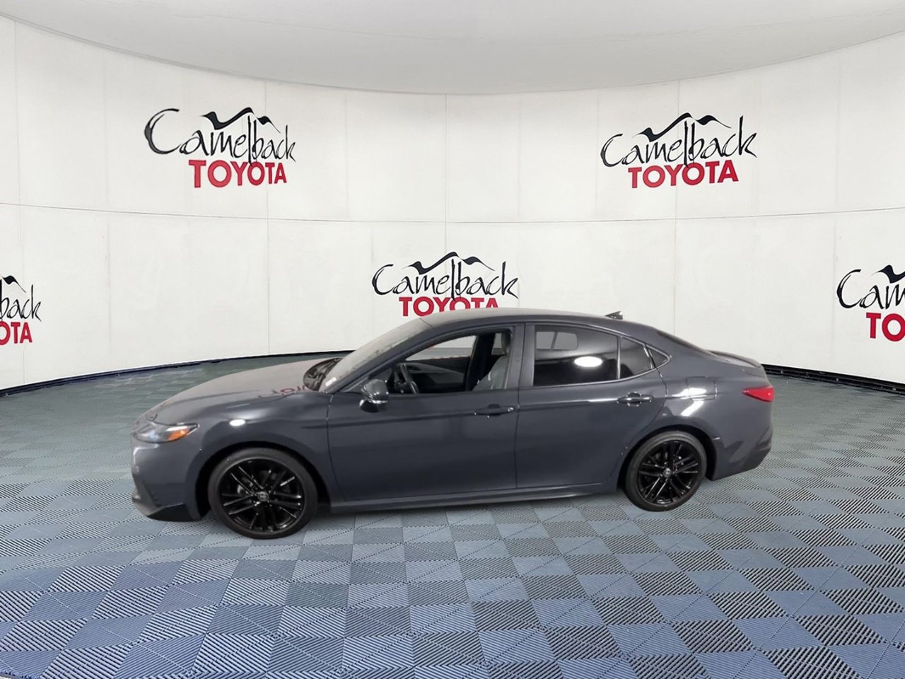 Used 2026 Toyota Camry SE FWD image 7