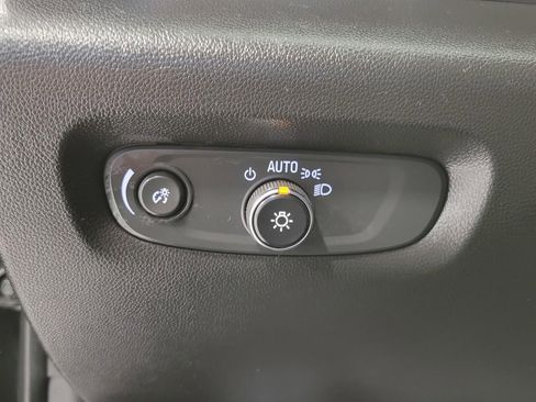 Used 2023 Chevrolet Traverse RS AWD/4WD image 10