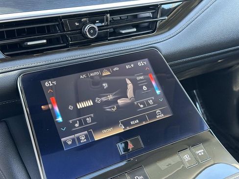 Used 2025 INFINITI QX80 Sensory AWD/4WD image 14