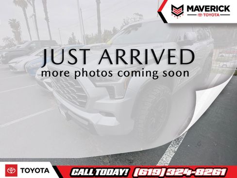 Used 2025 Toyota Sequoia Platinum image 2