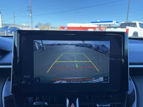 Certified 2024 Toyota Corolla Cross XLE w/ Convenience Package image 17