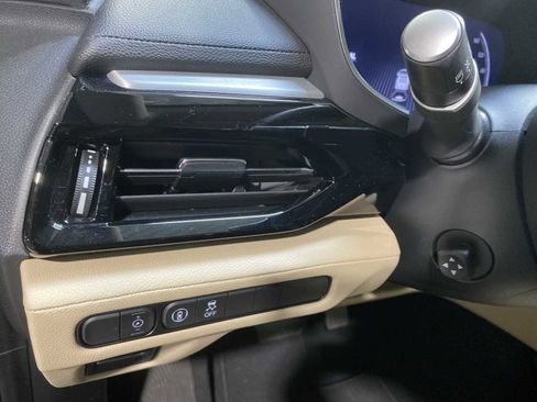 Certified 2024 Acura MDX SH-AWD image 24