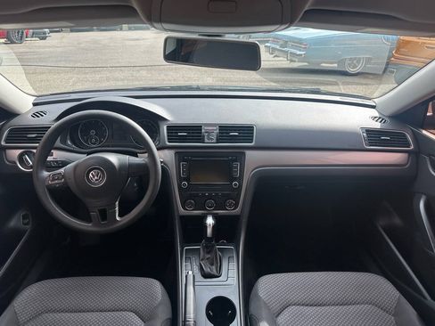 Used 2015 Volkswagen Passat 1.8T S w/ Technology Package FWD image 26