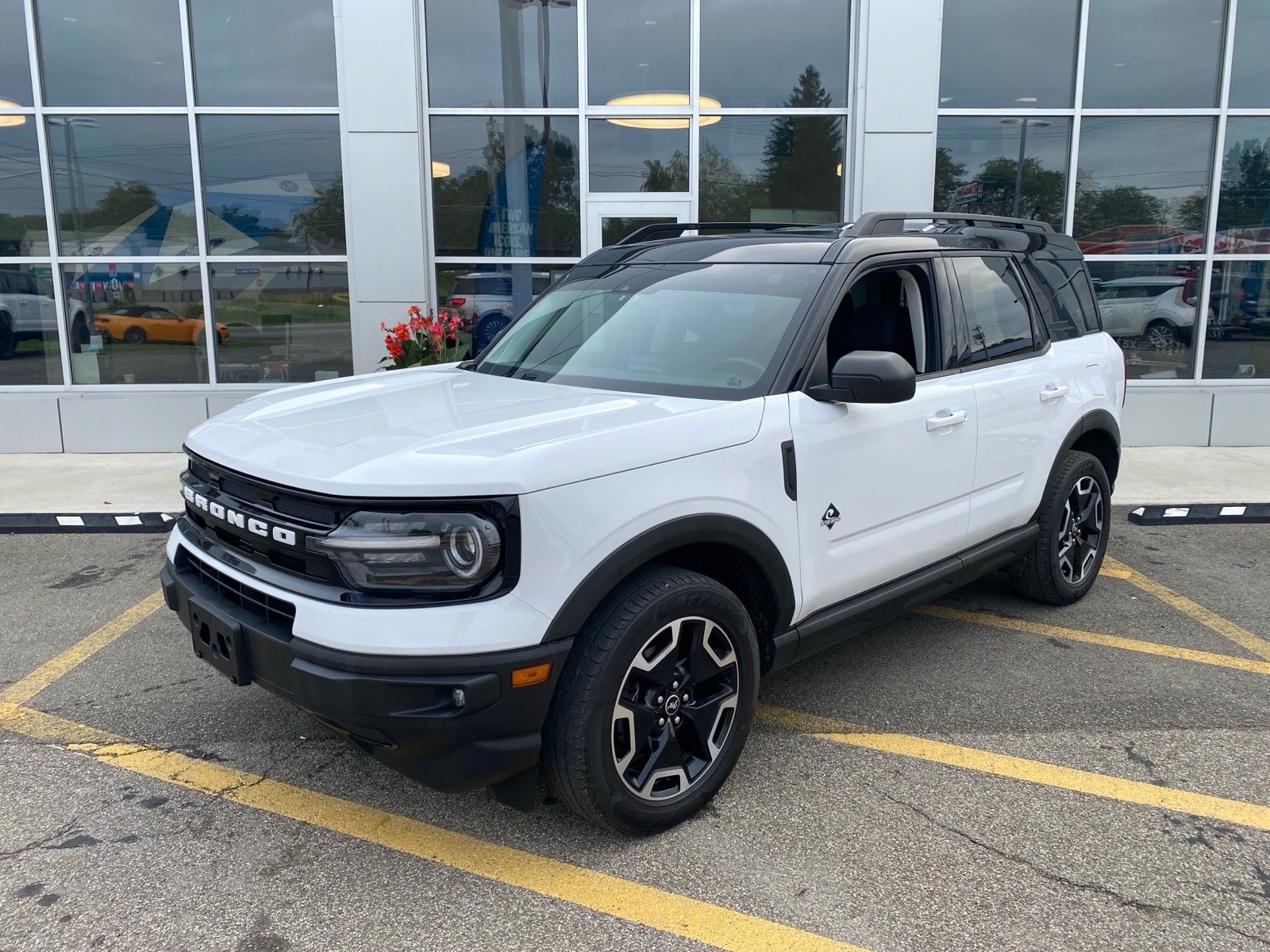 Used 2021 Ford Bronco Sport Outer Banks AWD/4WD image 1