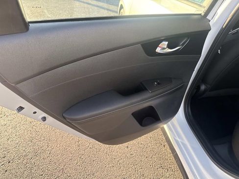 Used 2023 Kia Forte GT-Line image 15