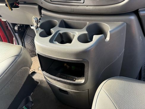 Used 2005 Ford E-350 and Econoline 350 Extended Super Duty image 22