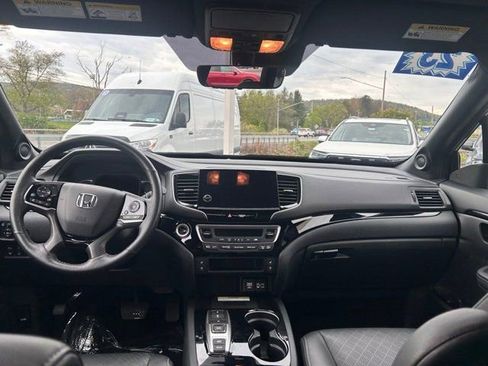 Used 2023 Honda Passport Elite image 10