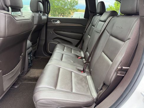 Used 2017 Jeep Grand Cherokee Summit w/ Platinum Series Group AWD/4WD image 17
