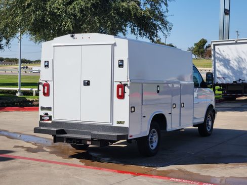 New 2025 Chevrolet Express 3500 w/ Power Convenience Package image 13
